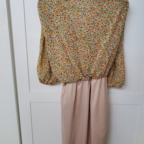 Sweet Storm Floral Dress size Large - Picture 3 of 5
